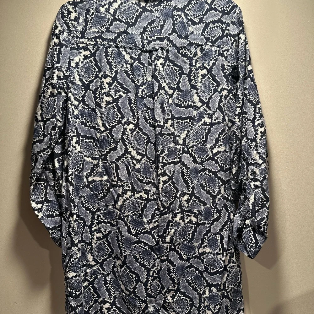 Banana Republic Soft Relaxed Shift Dress Long Sleeve Blue Snakeskin Print 14 - Picture 8 of 16